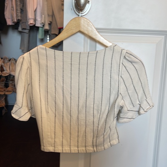 White striped crop top - Picture 2 of 2